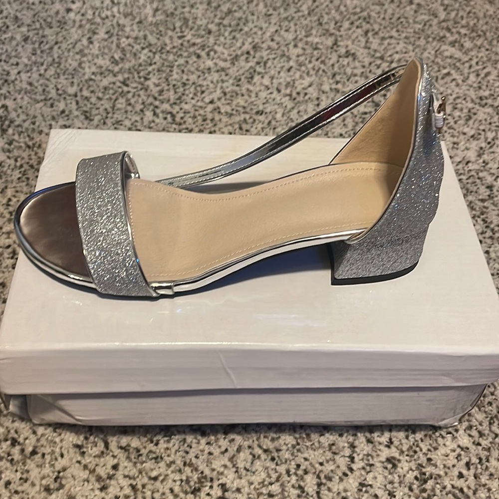New low heels silver